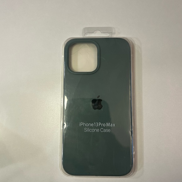 iPhone 13pro max silicone case - Picture 2 of 2